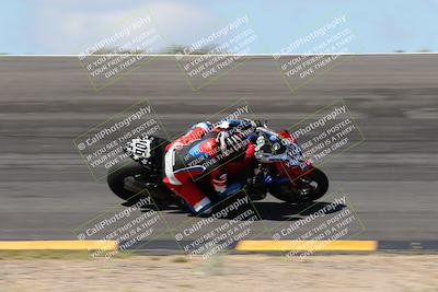 media/Apr-05-2024-Apex Assassins-CVMA Friday Practice (Fri) [[ee2ef04f2b]]/3-Racer 2/Session 3 (Bowl Speed Pans)/